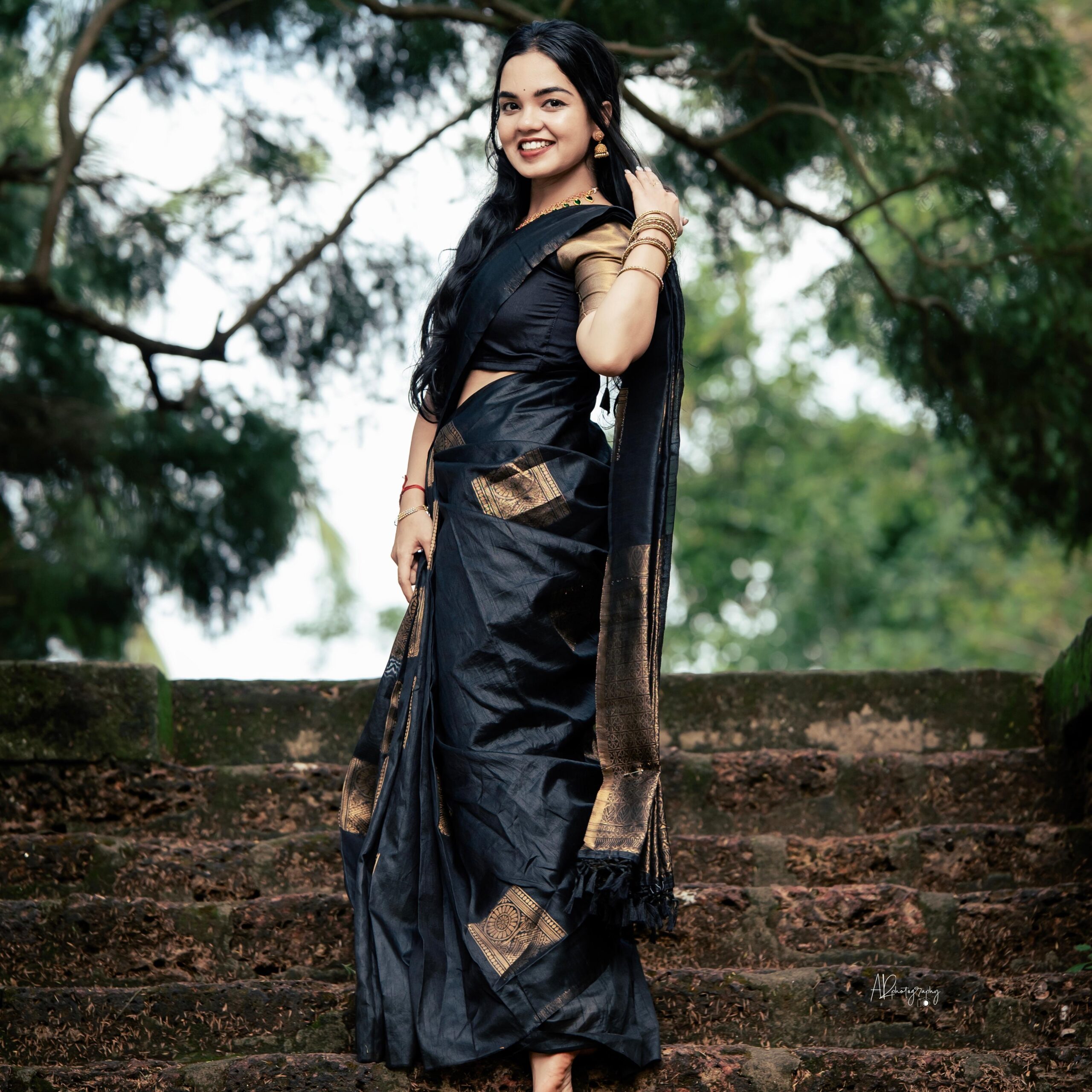 Black saree